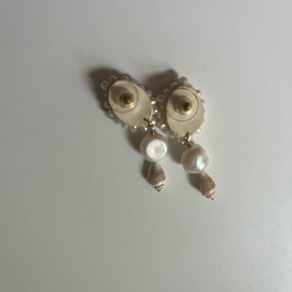 Cowrie Shell Pearl Stud Earrings - Picture 3 of 3